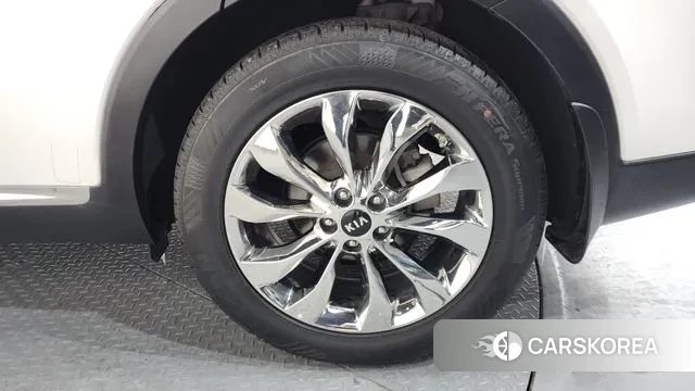 Kia The New Sorento id 3622715 из Кореи 15