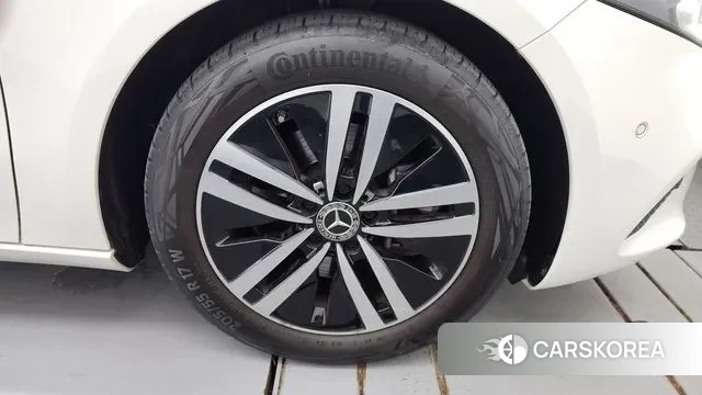 Mercedes-Benz A-Class W177 id 3197437 из Кореи 15