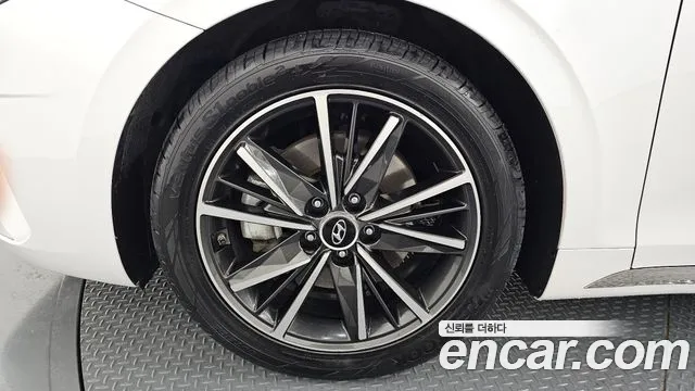 Hyundai The New Grandeur IG id 2316386 из Кореи 15