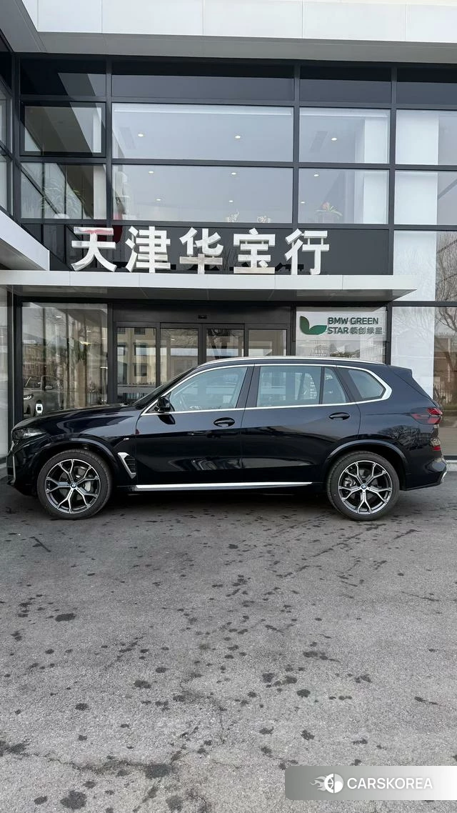 BMW X5 2025 Черный из Китая, фото 5