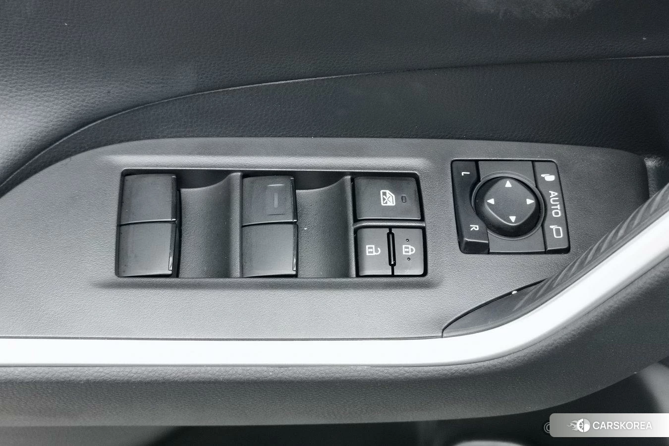 Toyota RAV4 Rongfang id 4426673 из Китая 19