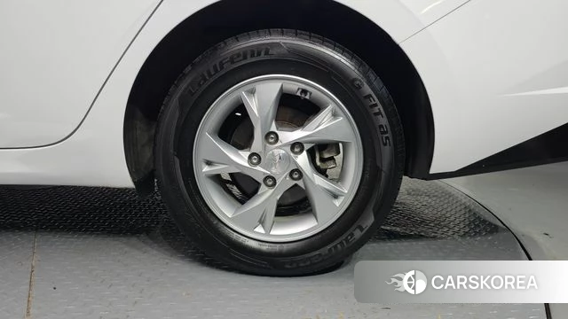 Hyundai Avante (CN7) id 3842998 из Кореи 15