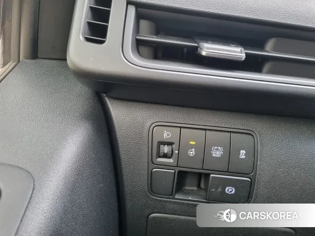 Hyundai Staria 2024 Серебряный из Кореи, фото 6