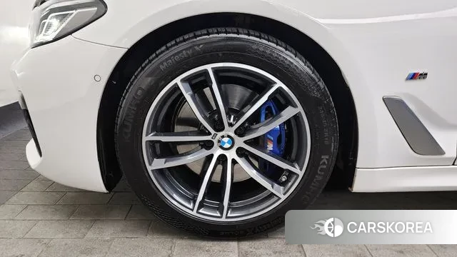 BMW 5 Series (G30) id 3639764 из Кореи 15