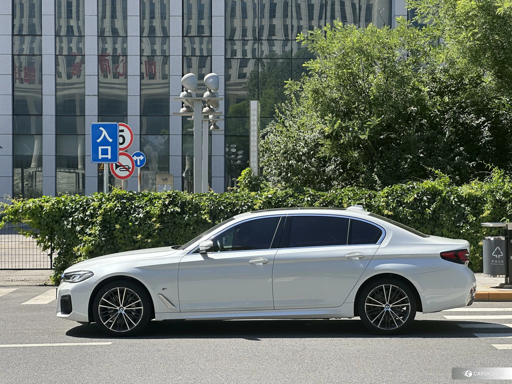 BMW 5 series id 4492634 из Китая 13
