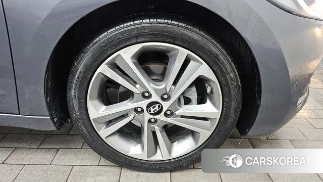 Hyundai Avante AD id 3510167 из Кореи 15