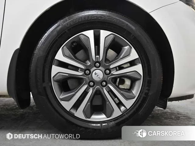 Kia The New Carnival id 3651713 из Кореи 15