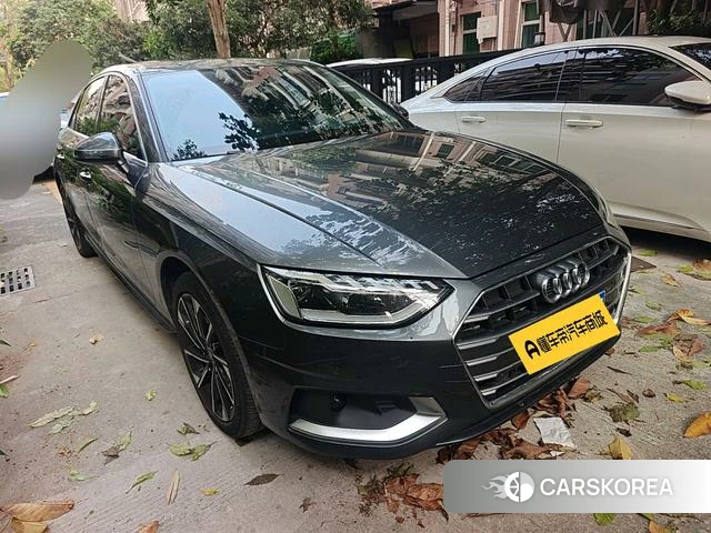Audi A4L 2022 Темно-серый из Китая, фото 5