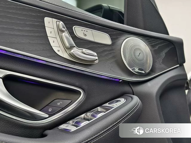 Mercedes-Benz Class C 2021 Белый из Китая, фото 6