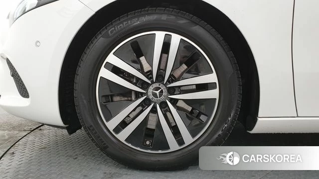 Mercedes-Benz A-Class W177 id 4529735 из Кореи 15