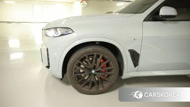 BMW X5 (G05) 2026 Цвет галактики из Кореи, фото 5