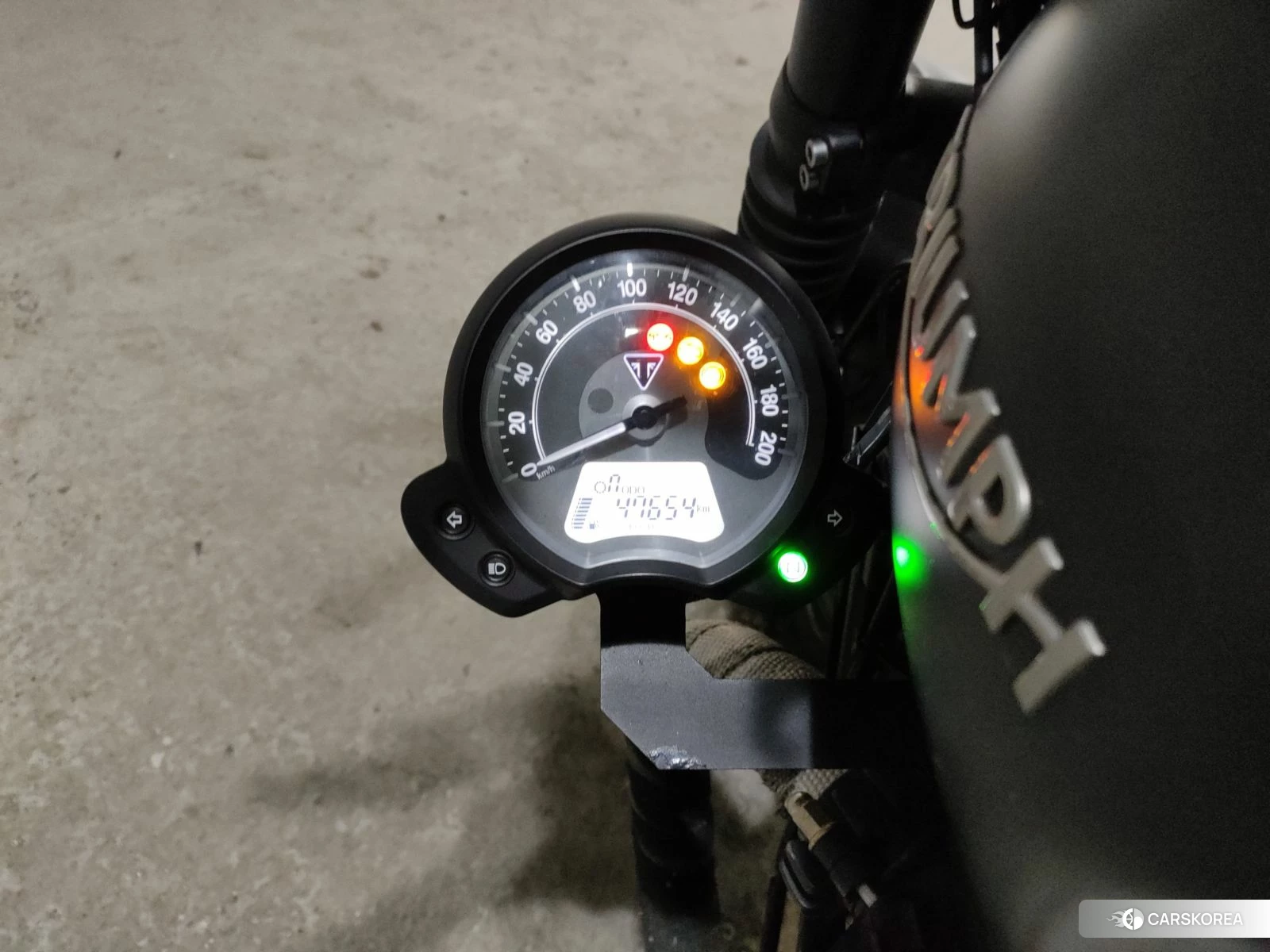 Triumph BONNEVILLE BOBBER 2018 из Японии, фото 5