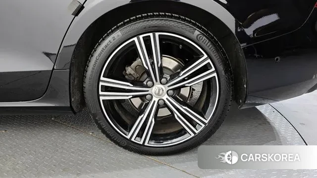 Volvo S60 3rd generation id 3616725 из Кореи 15