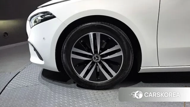 Mercedes-Benz A-Class W177 id 3492499 из Кореи 15