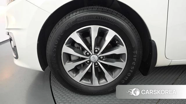 Kia All New Carnival id 4795111 из Кореи 15