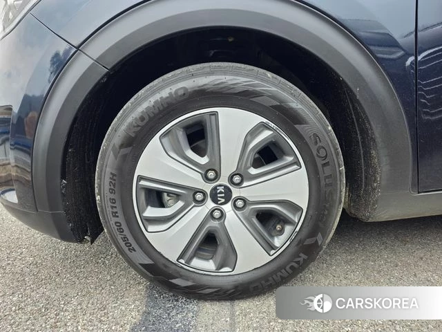 Kia Niro id 3889436 из Кореи 15