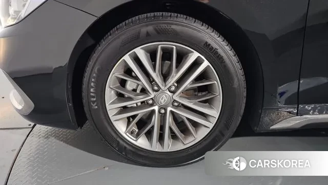 Hyundai Grandeur IG id 3024361 из Кореи 15