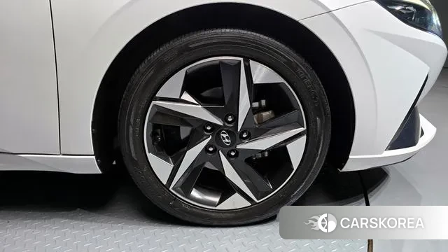 Hyundai Avante (CN7) id 3264225 из Кореи 15