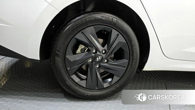 Hyundai Avante (CN7) id 4415003 из Кореи 30