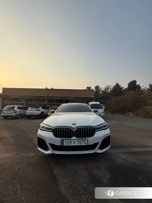 BMW 5 Series (G30) 2021 Белый из Кореи, фото 5