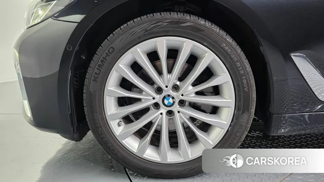 BMW 5 Series (G30) id 4623979 из Кореи 28