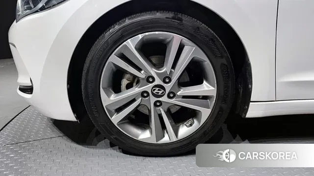 Hyundai Avante AD id 3773047 из Кореи 15