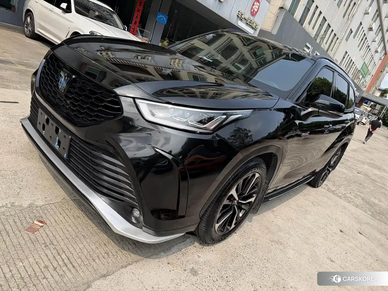 Toyota Crown 2022 Черный из Китая, фото 5