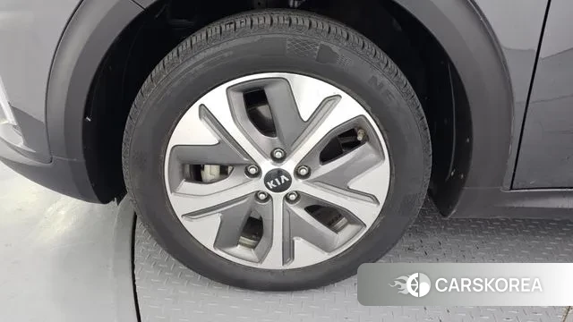 Kia Niro EV id 3444082 из Кореи 15