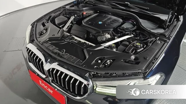 BMW 5 Series (G30) id 3044227 из Кореи 15