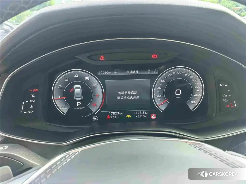 Audi A6L id 4553789 из Китая 10
