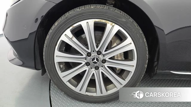 Mercedes-Benz E-Class W213 id 4403701 из Кореи 27
