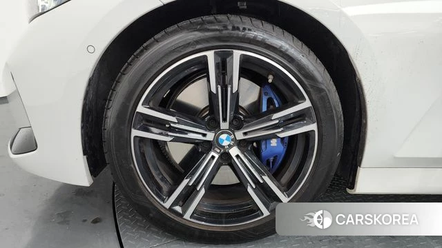 BMW 3 Series (G20) id 4302105 из Кореи 35