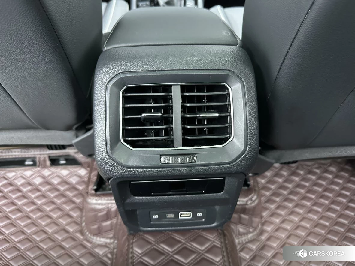 Volkswagen Tiguan L id 4479606 из Китая 19