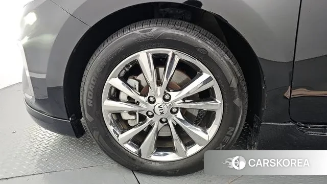 Kia The New Carnival id 3588209 из Кореи 15