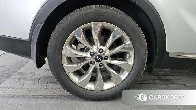 Kia The New Sorento id 4563069 из Кореи 25