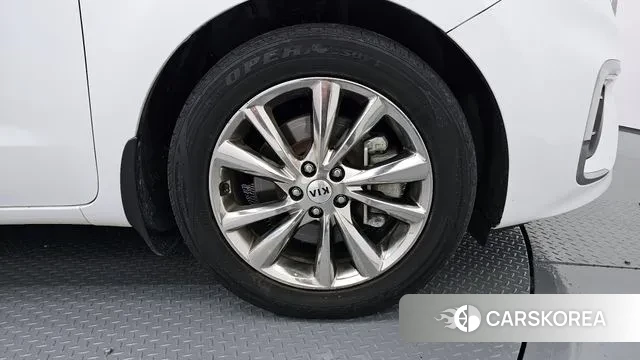 Kia The New Carnival id 2981503 из Кореи 15