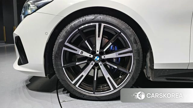 BMW 5 Series (G60) id 3831333 из Кореи 15