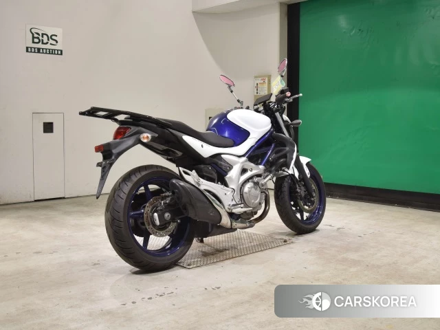 Проданный Suzuki GLADIUS 400 2010 из Японии, фото 5