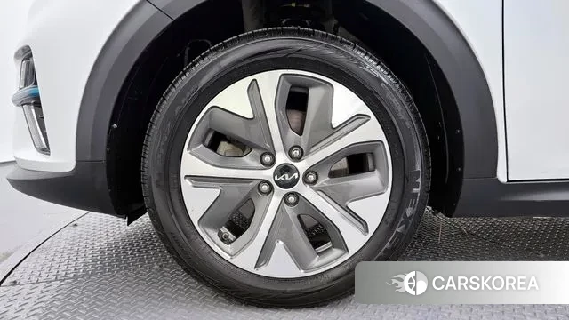 Kia Niro EV id 3759729 из Кореи 15