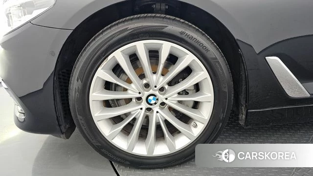 BMW 5 Series (G30) id 4284411 из Кореи 15