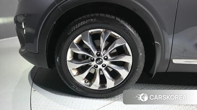 Kia The New Sorento id 4667828 из Кореи 28