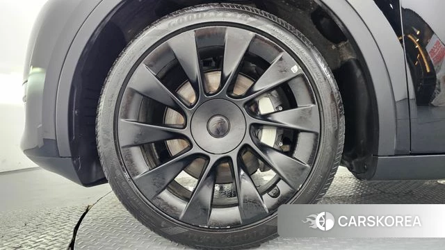 Tesla Model Y id 4381778 из Кореи 26