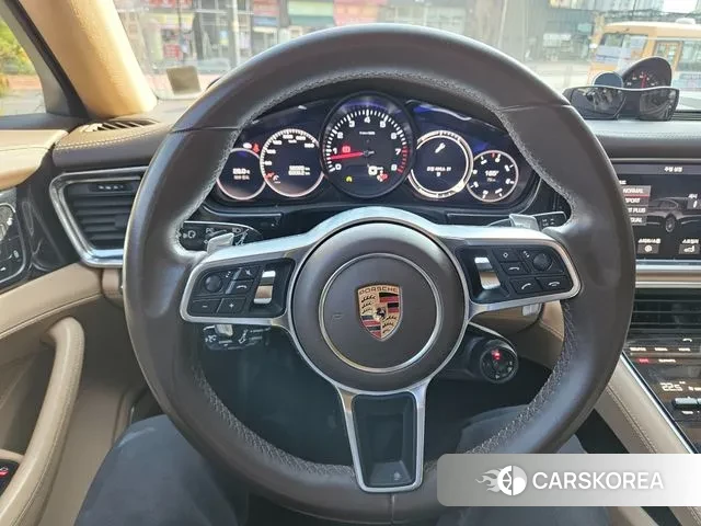 Porsche Panamera (971) id 3386159 из Кореи 9