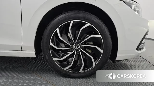 Volkswagen Golf 8th Generation id 3467699 из Кореи 15