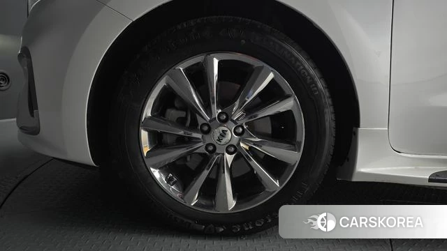 Kia The New Carnival id 4269294 из Кореи 15