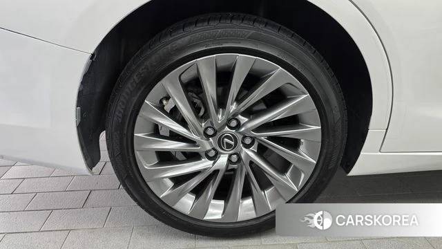 Lexus ES300h 7th generation id 4758053 из Кореи 29