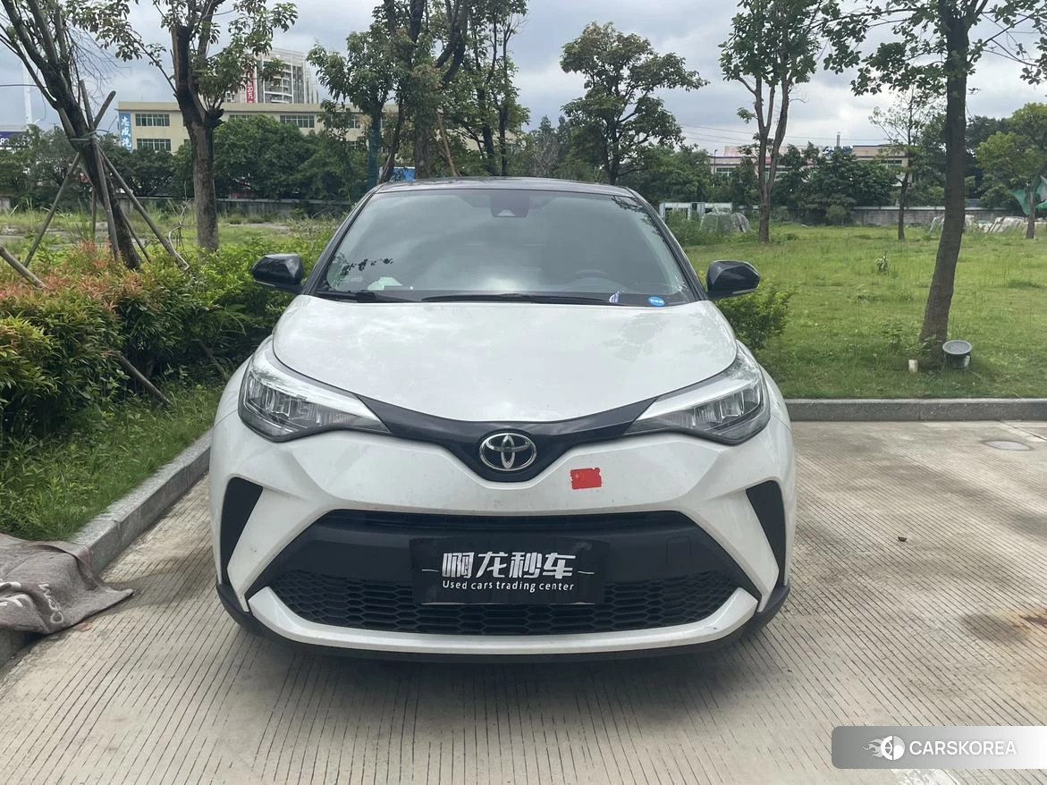 Toyota C-HR 2022 Белый из Китая, фото 5