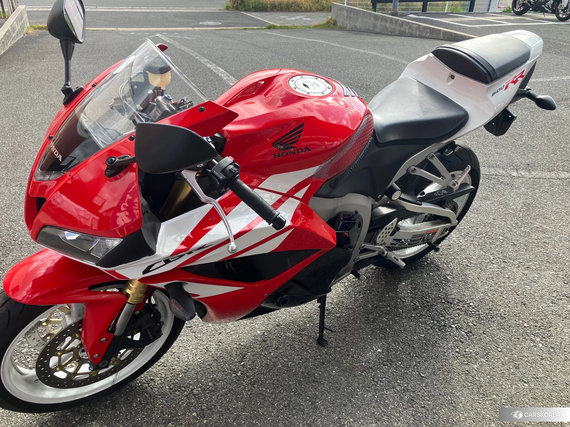 Проданный Honda CBR600RR id 4184854 из Японии