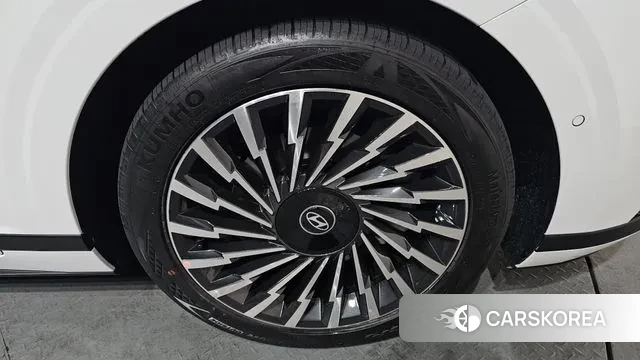 Hyundai Grandeur (GN7) id 3732253 из Кореи 15