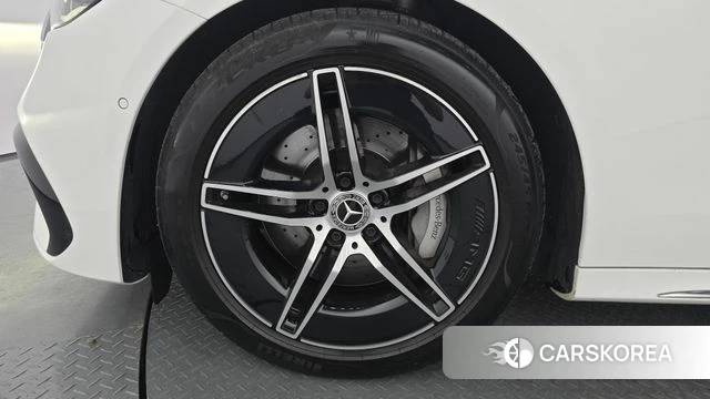 Mercedes-Benz E-Class W214 id 4612589 из Кореи 15